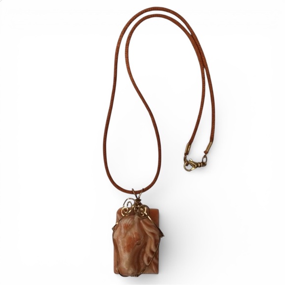 Vintage Hand-Carved & Wire-Wrapped Red Jasper Stone Horse Head Pendant Necklace - Picture 3 of 11